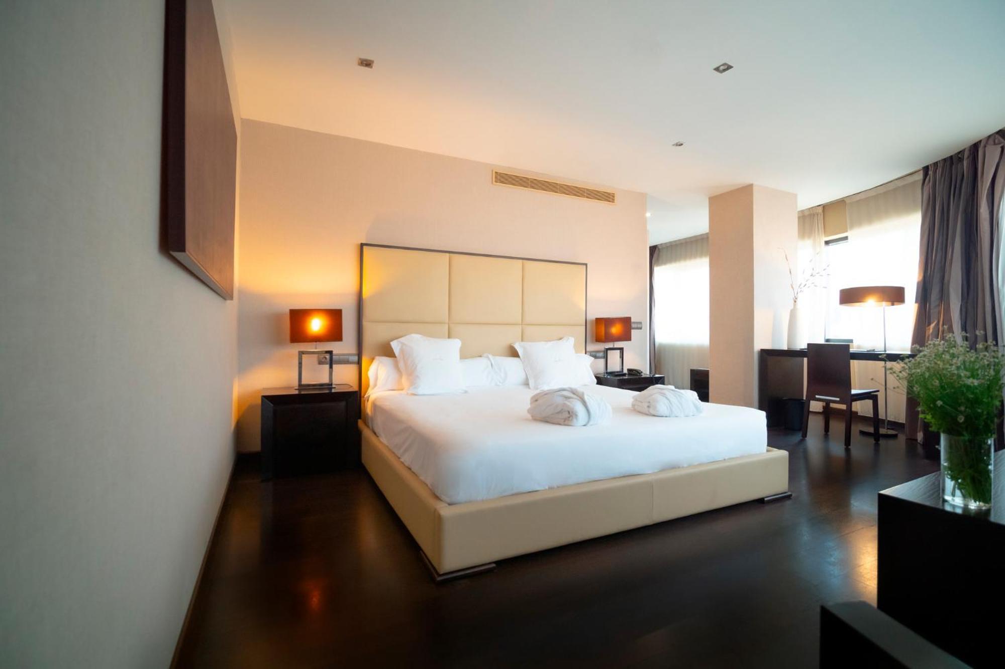 לנגראו Azz Asturias Langrehotel & Spa מראה חיצוני תמונה