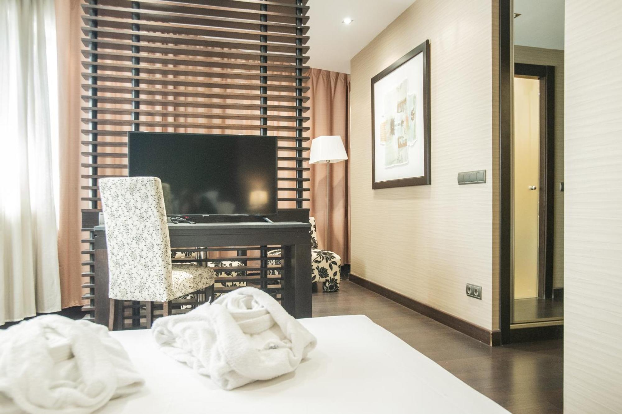 לנגראו Azz Asturias Langrehotel & Spa מראה חיצוני תמונה