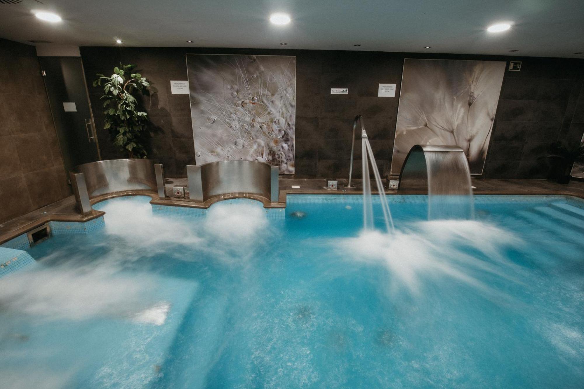 לנגראו Azz Asturias Langrehotel & Spa מראה חיצוני תמונה