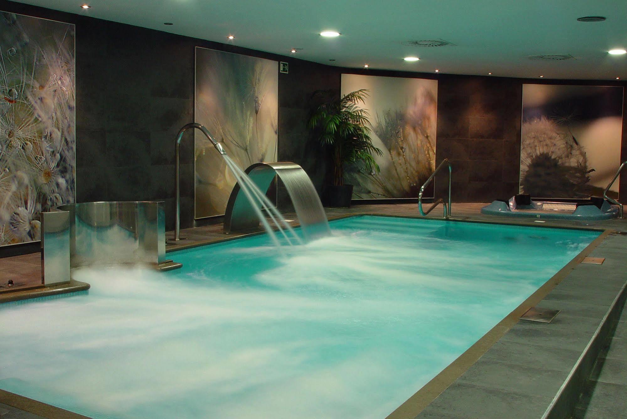 לנגראו Azz Asturias Langrehotel & Spa מראה חיצוני תמונה